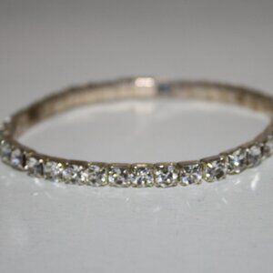 💎 Beautiful Silver Rhinestone Bracelet 💎